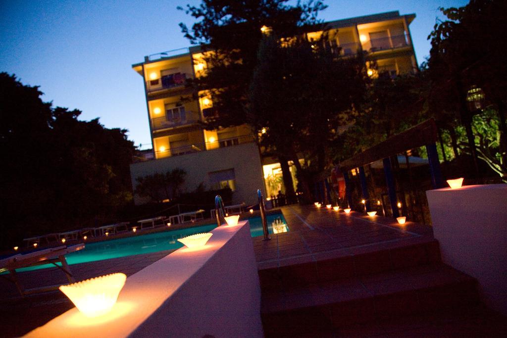 Hotel Eden Park Diano Marina Eksteriør billede